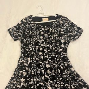 Black and white dress - size large